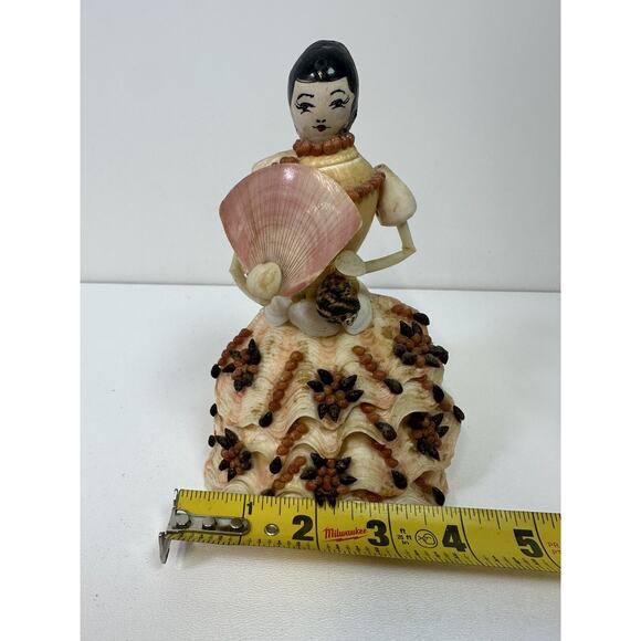 Vtg Sea Shell Doll, Folk Art Woman Figurine Made Completely with Sea Shells - Picture 8 of 9